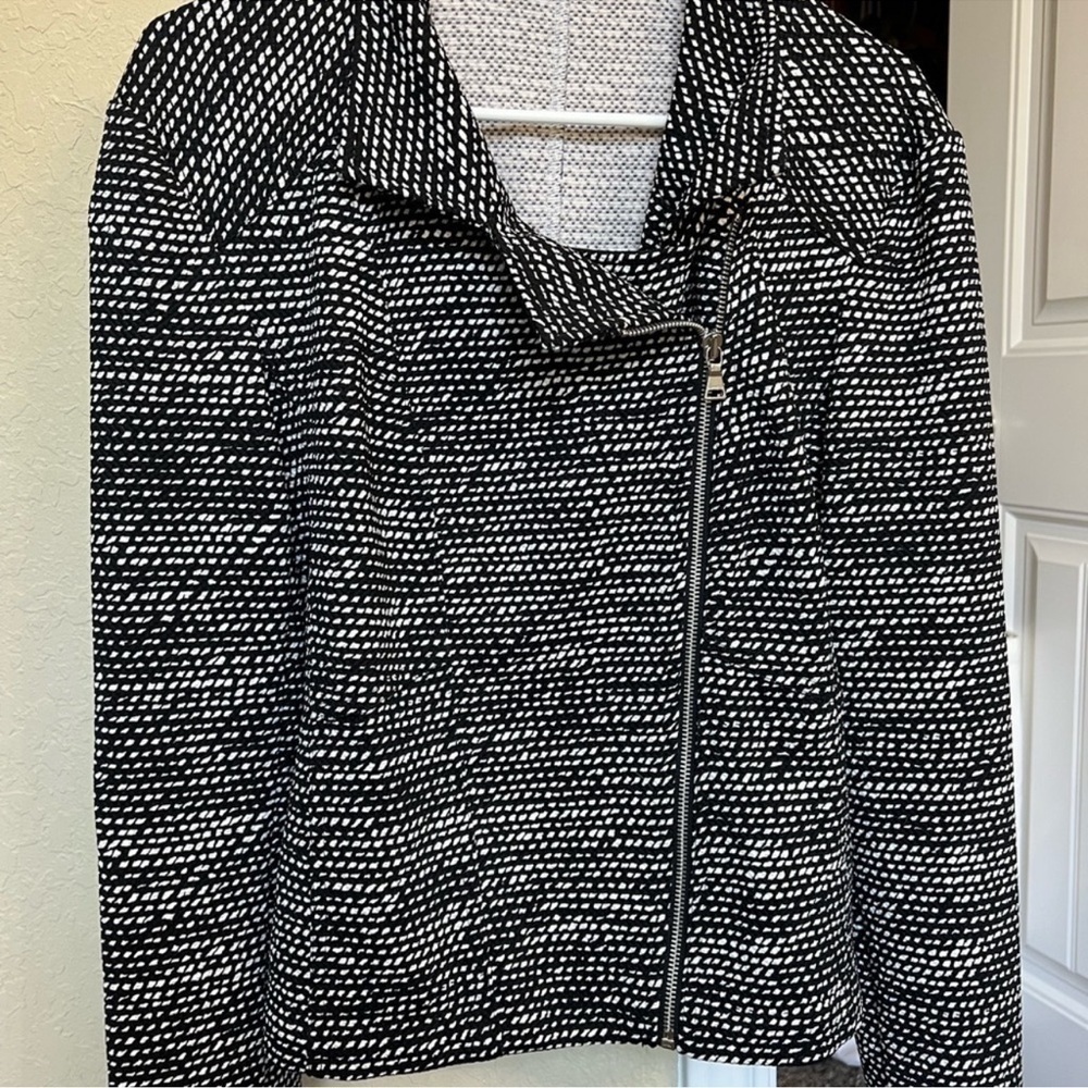 Express Zip Up - Picture 5 of 7